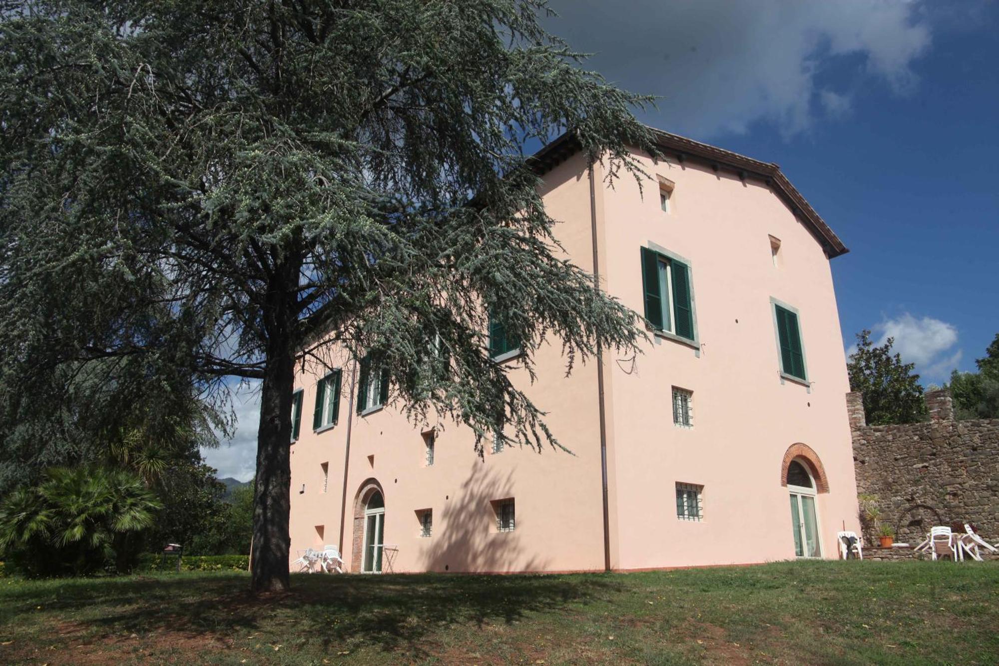 Bed And Breakfast Villa Torre Degli Onesti Apartments Lucca Eksteriør bilde