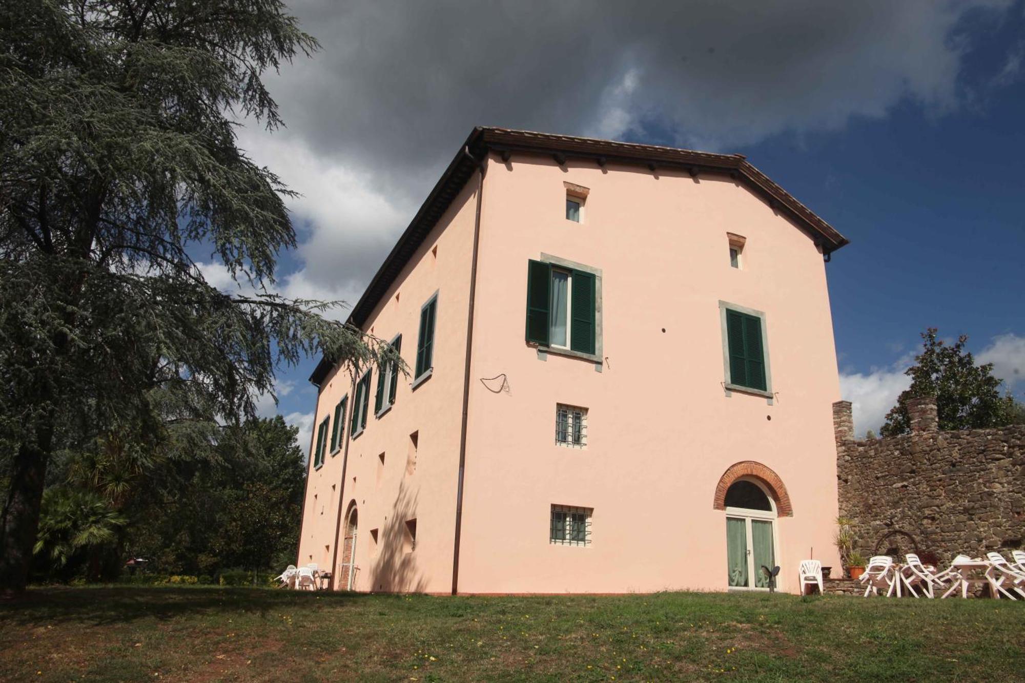 Bed And Breakfast Villa Torre Degli Onesti Apartments Lucca Eksteriør bilde